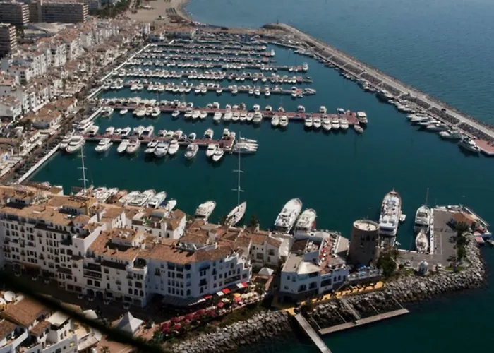Puerto Banus Apartment *